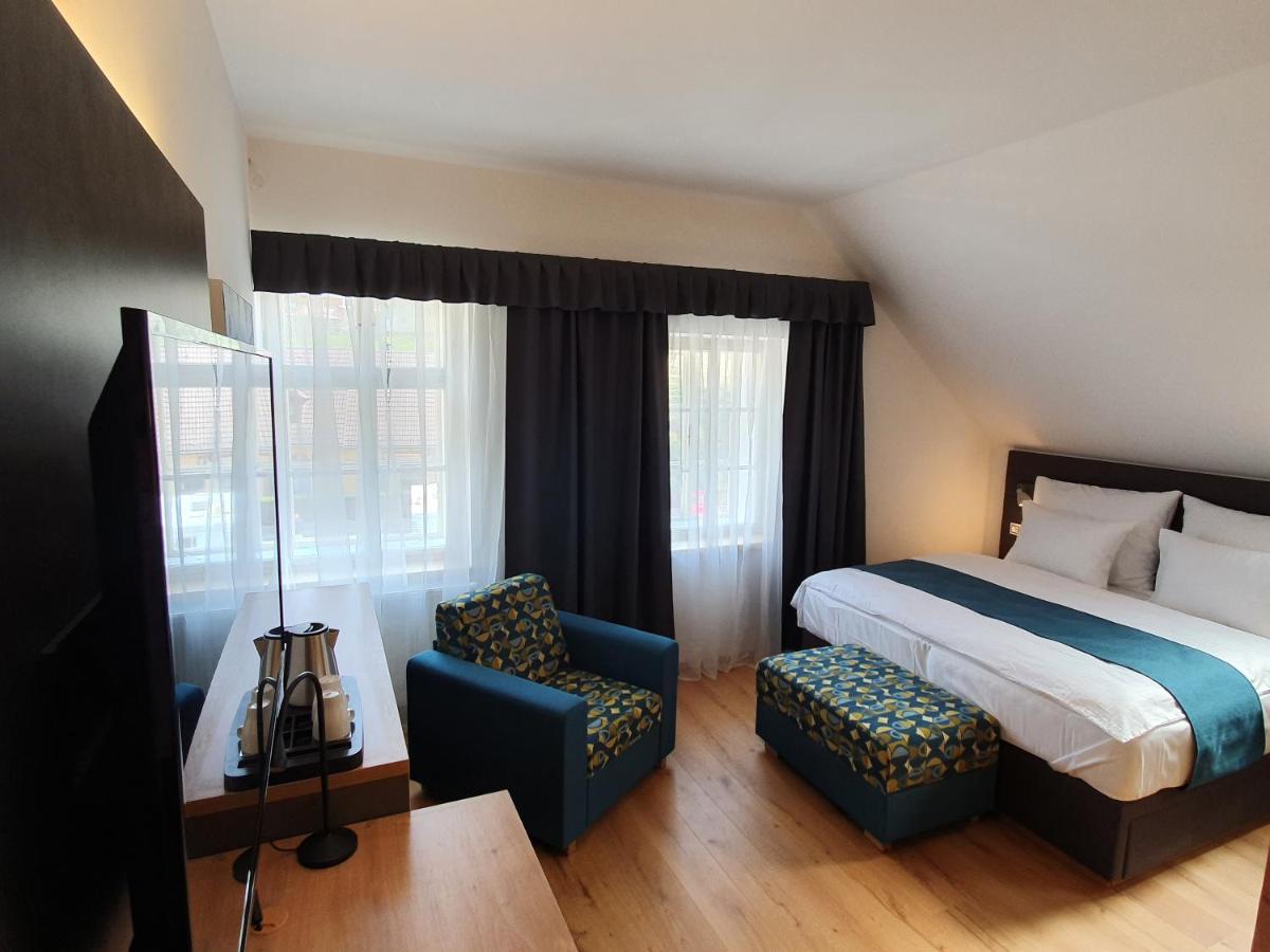 Hotel Kortus Jetřichovice Exteriör bild